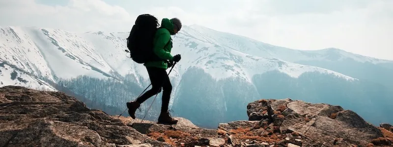 山登りに情熱を捧げる登山家映画